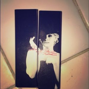 MAC . Marilyn x 2 lipsticks